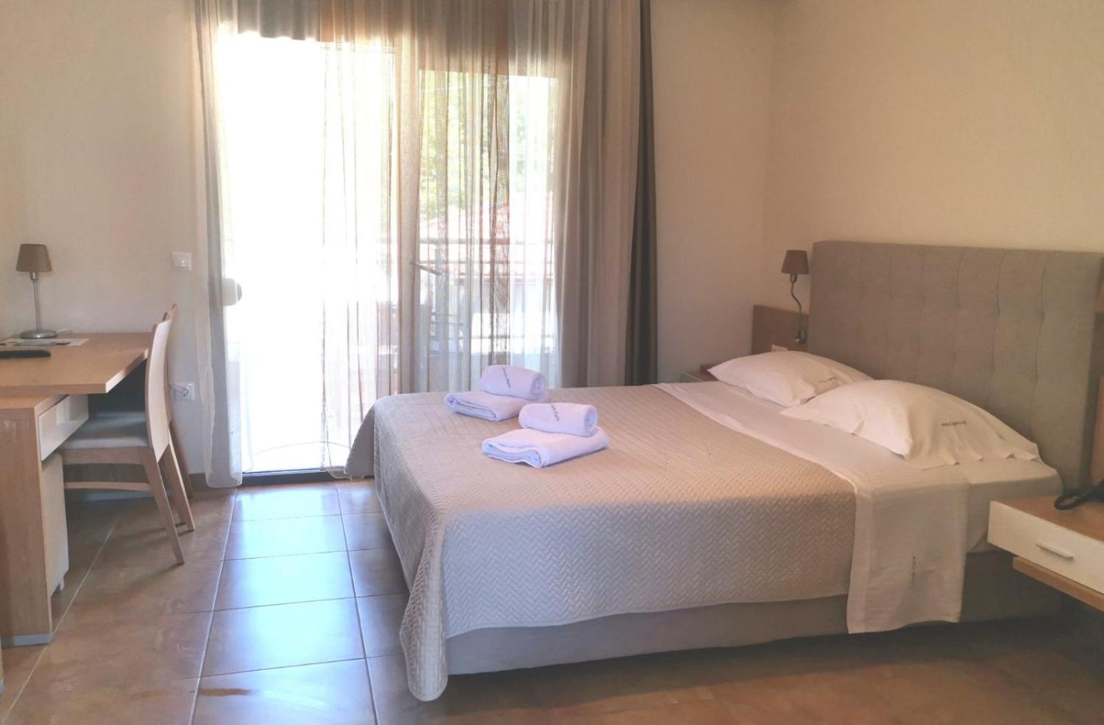 Artemis Plaza Aparthotel Agia Paraskevi  Eksteriør bilde