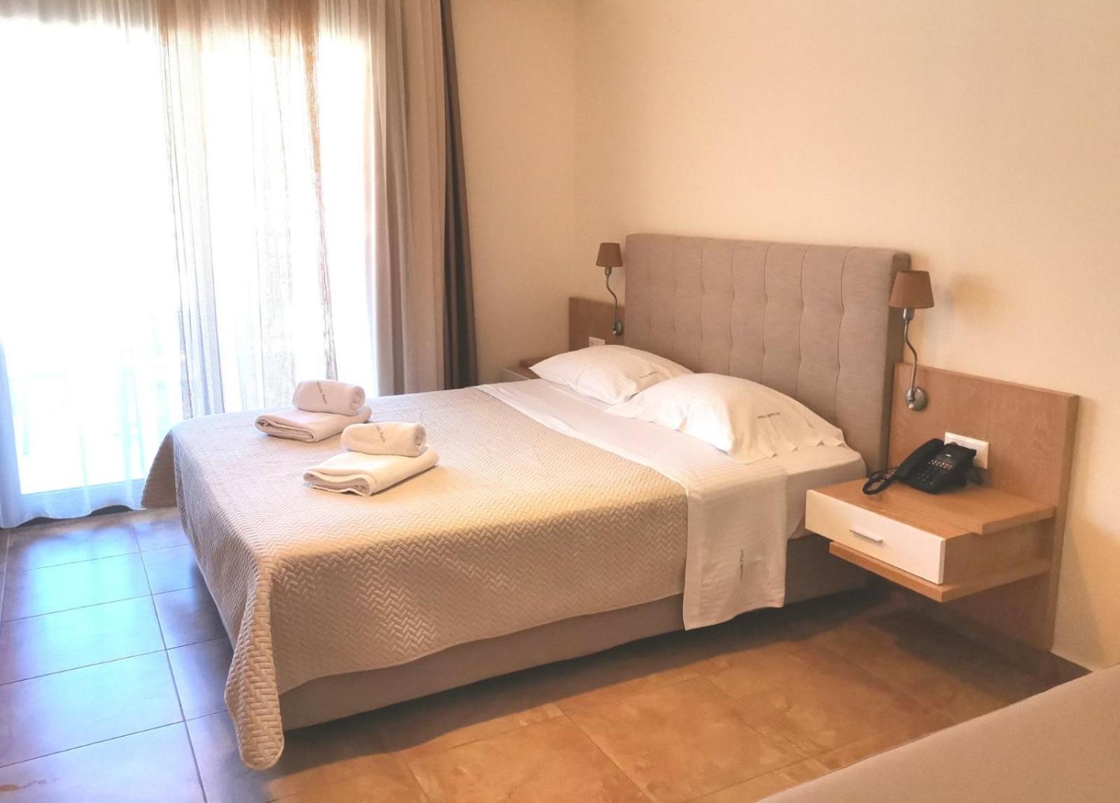 Artemis Plaza Aparthotel Agia Paraskevi  Eksteriør bilde